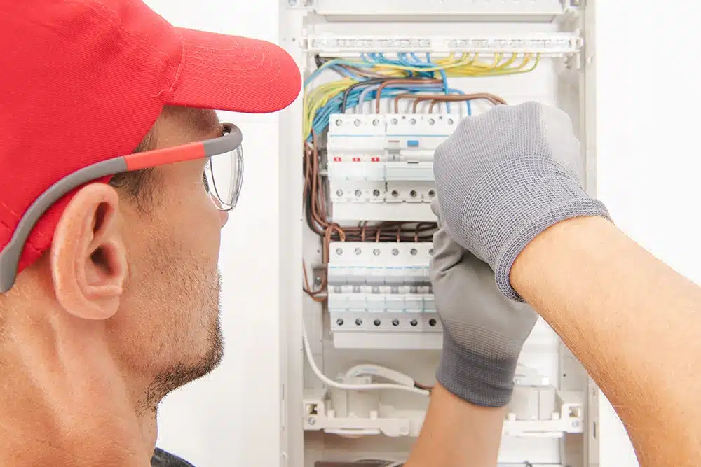 Apartment Fusebox Installation by Electrician